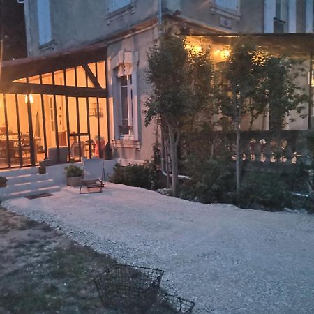 B&B Maison Felisa Sabran Екстер'єр фото