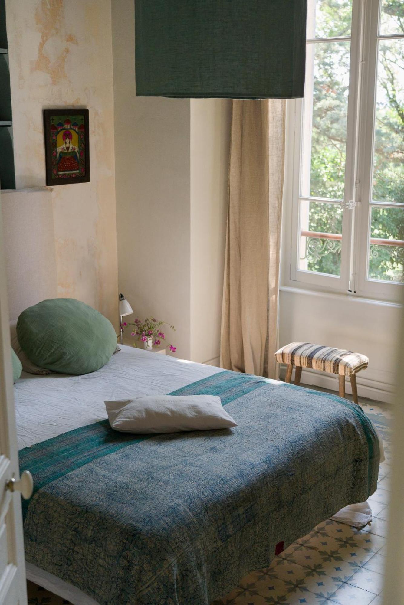 B&B Maison Felisa Sabran Екстер'єр фото
