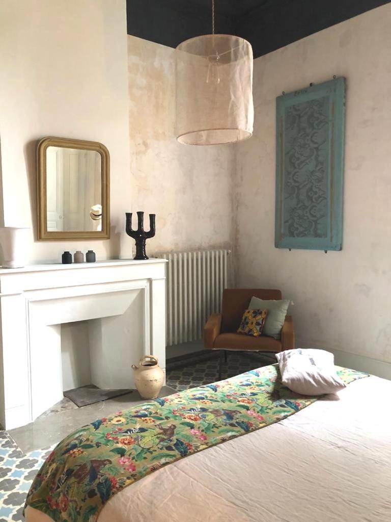 B&B Maison Felisa Sabran Екстер'єр фото